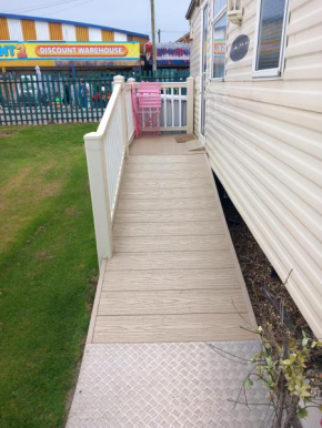 Chapel St leonards Happydays beachfield